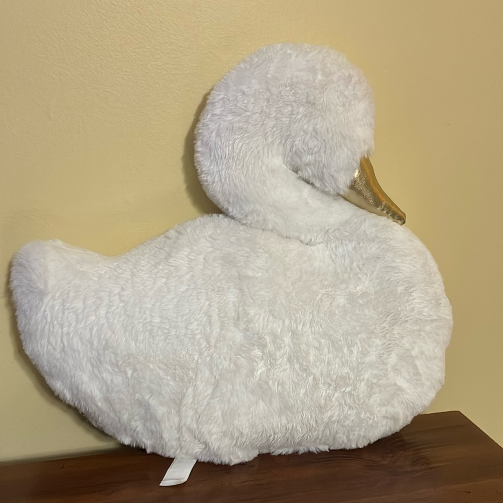 Calm & Sleepy Swan & Star Pillows - Picture 6 of 11